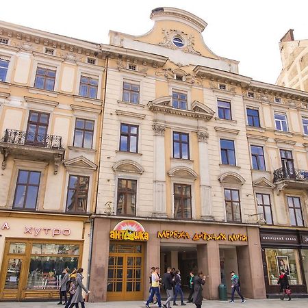 Guest House Adam Mickiewicz Lemberg Exterior foto