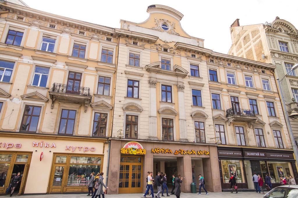 Guest House Adam Mickiewicz Lemberg Exterior foto