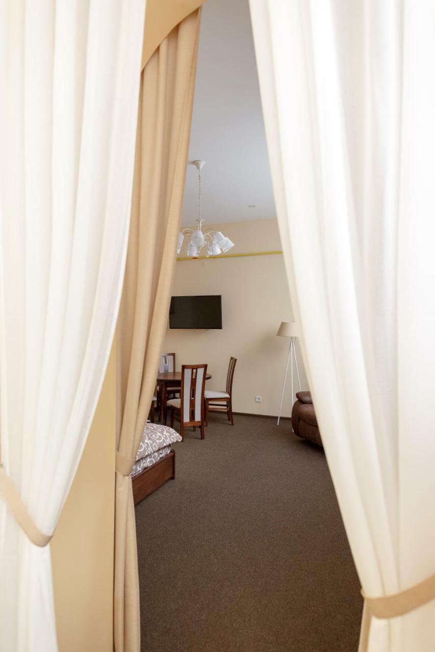Guest House Adam Mickiewicz Lemberg Exterior foto